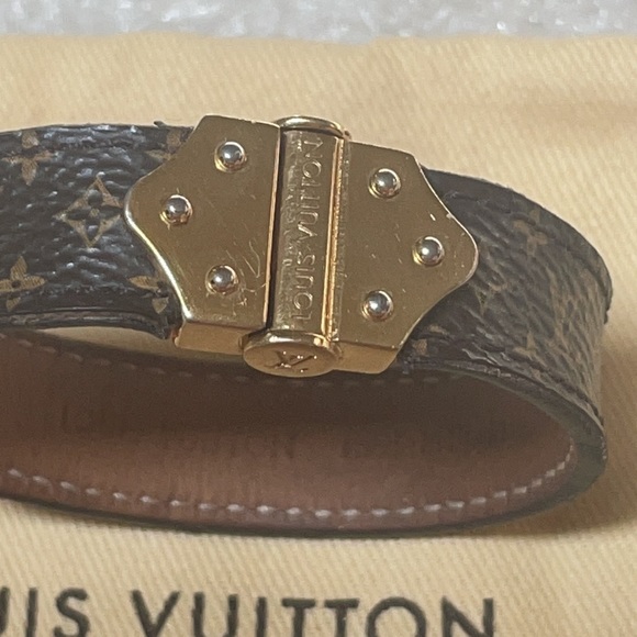 Louis Vuitton Monogram Bracelet - Picture 6 of 11